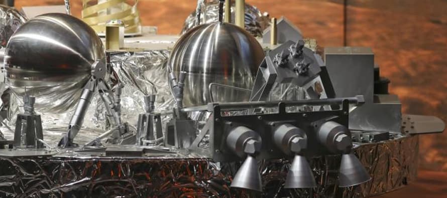 ESA's Schiaparelli probe destroyed after plunging to surface