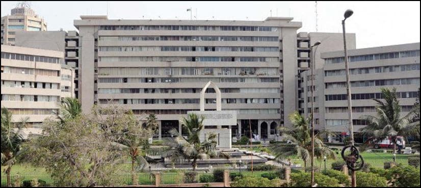 Karachi municipal deptts seek Rs 4bn from Sindh govt to clear salary dues   