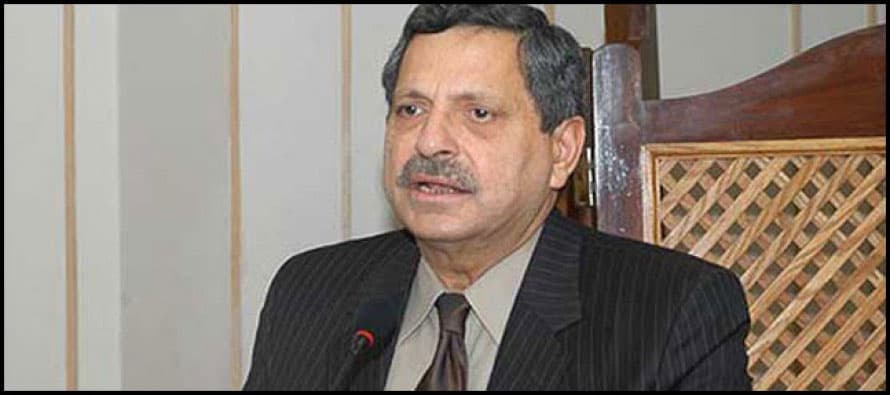 Lawyer Hamid Khan refuses to represent PTI in Panamagate case