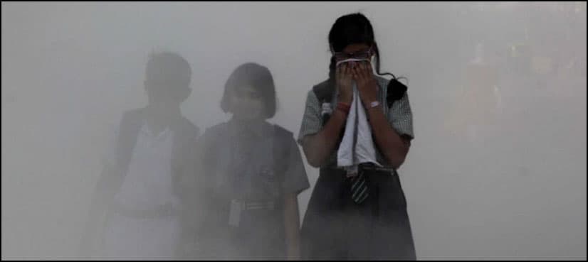 Delhi homeless to be given masks as smog worsens: official