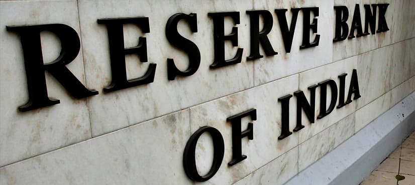 India withdraws 500 and 1,000 rupee notes from circulation