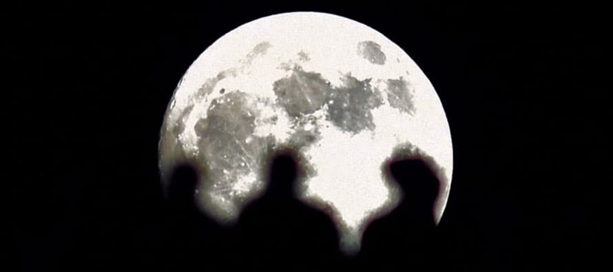 NASA dubs 2024 Moon mission 'Artemis,' asks for $1.6 billion