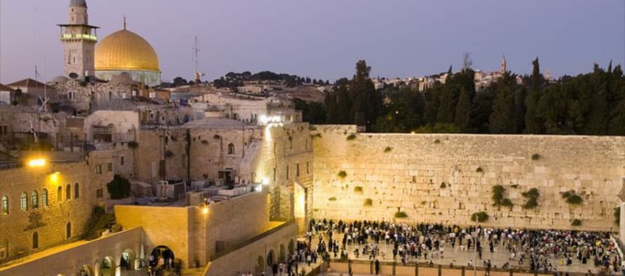 Israel advances 'colonial' Western Wall train plan
