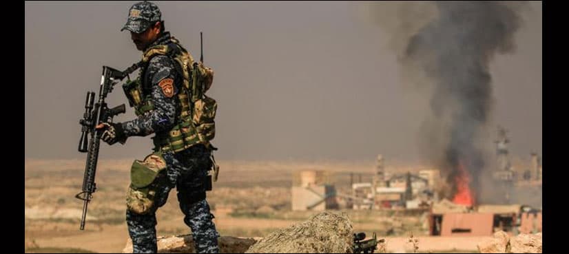 Iraqi forces storm Mosul airport, military base