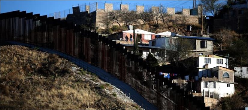 Trump administration considering separating women, children at Mexico border