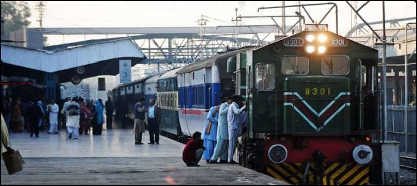 Pakistan Railways decides to install automatic elevators at 14 stations