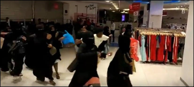 WATCH: Women fight it out at Saudi mall after massive discount offer