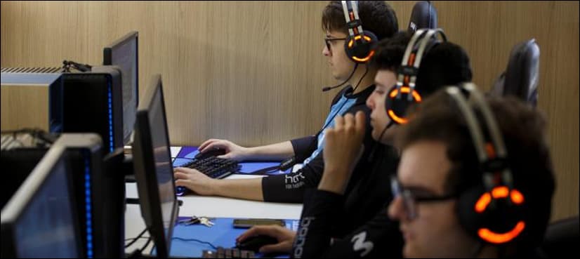 European telecom firms pin hopes on 'Esports' video game gladiators
