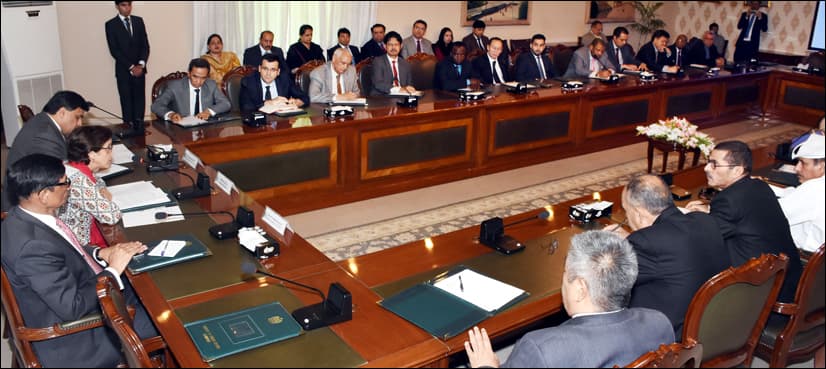 Foreign secretary briefs OIC on HR violations in held Kashmir