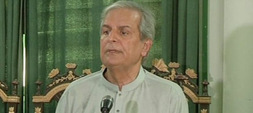 Nisar won't abandon PML-N, may quit ministry: Javed Hashmi