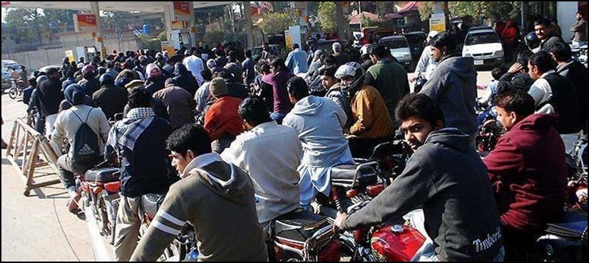 Oil Tankers Association calls off strike after decisive talks with govt