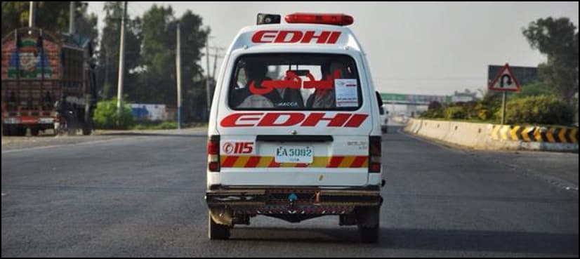 One dead, two injured as dilapidated building collapses in Karachi
