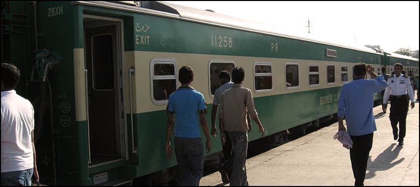 Pakistan Railways reduces fares by 25pc on Eidul Azha