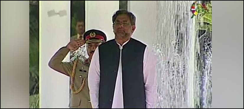 PM Abbasi receives guard of honour at Prime Minister House