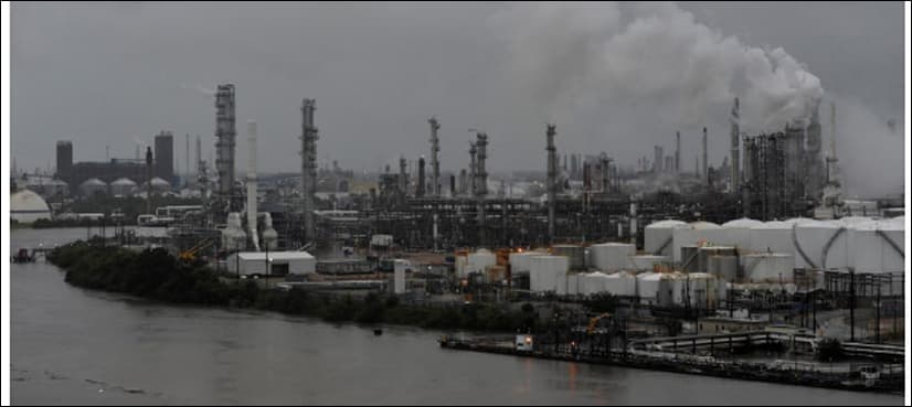 Oil claws back some losses; US crude set for steepest fall in a year