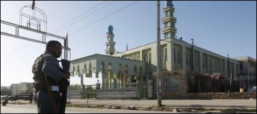 Afghanistan arms civilians to protect mosques during Muharram