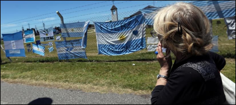 Argentina faces 'hope and hopelessness' in submarine search