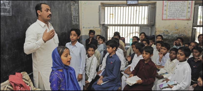 Minister vows action against govt teachers working as journalists