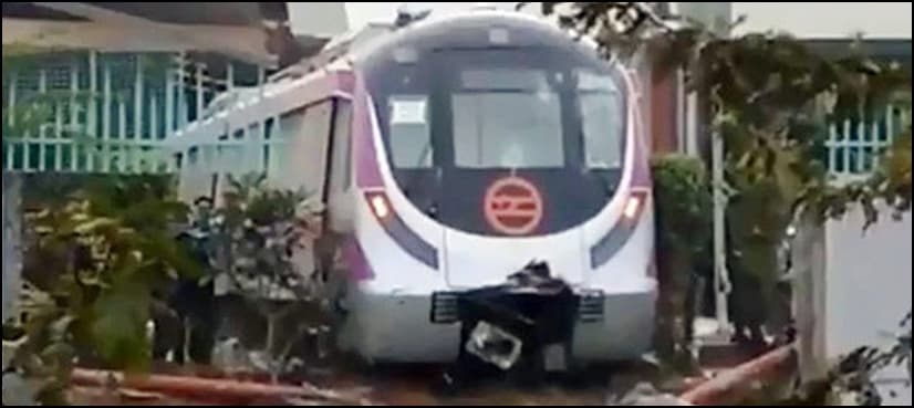VIDEO: Driverless Delhi metro train crashes into wall before launch, draws mockery