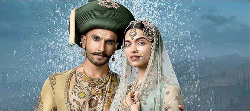 Deepika and Ranveer react to Akshay Kumar's decision of delaying 'Padman' for 'Padmaavat'