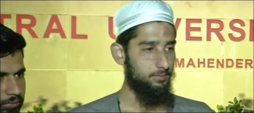 Mob beats up two Kashmiri students in India