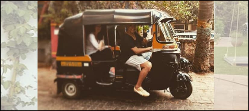 Akshay Kumar turns 'rickshaw driver' for wife Twinkle Khanna