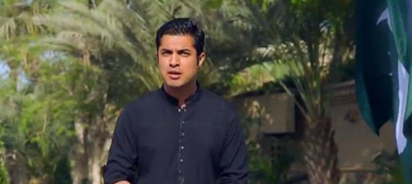 Thousands sign as Iqrar-ul-Hassan presents 'resolution for better Pakistan' in Lahore