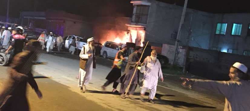 Four policemen among six dead in Raiwind blast