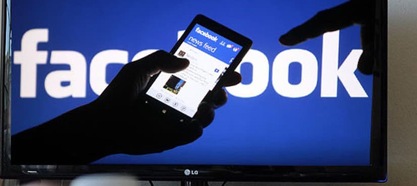 Facebook critics want regulation, investigation after data misuse