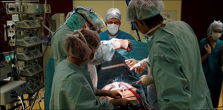 Indian doctor performs leg surgery on man admitted to hospital with head injury