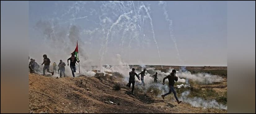 Palestinian journalist shot by Israeli troops dies