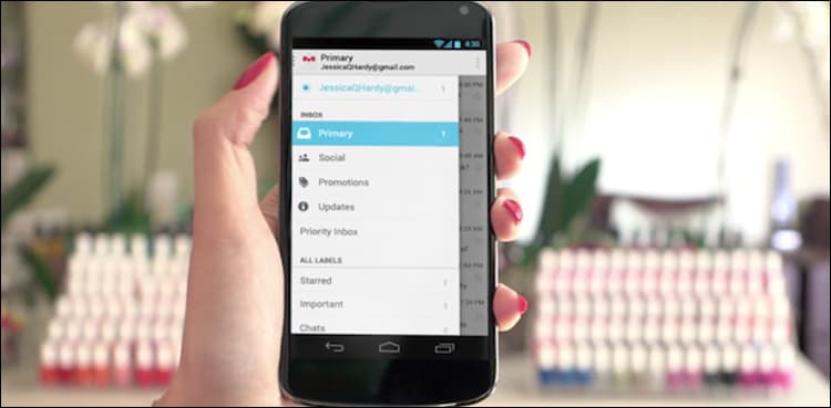 Google overhauls Gmail in a move to oust Microsoft