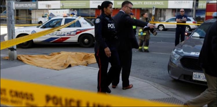 Driver kills 10, injures 15 plowing van into Toronto sidewalk crowd