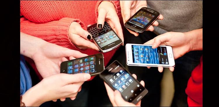 Smartphone market to stay cool this year