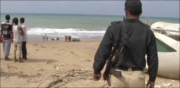 Women among six drown at Gadani beach