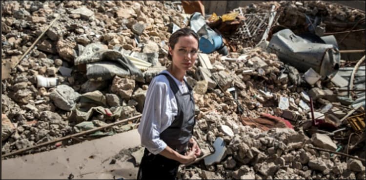 Angelina Jolie visits Mosul, urges support for rebuilding