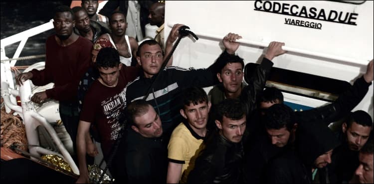 Spain offers to take in stranded migrant ship