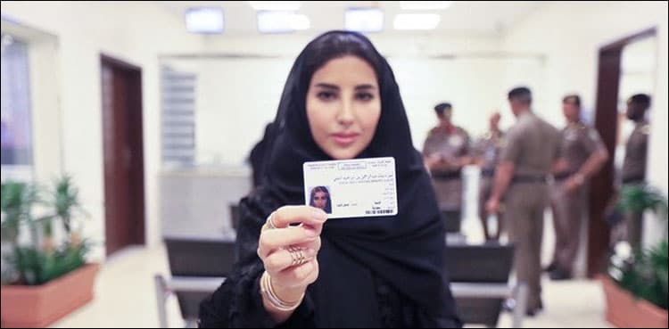 First Saudi women get driving licences