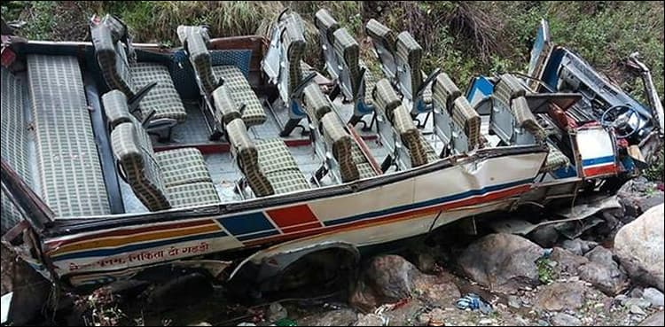At least 40 killed in bus accident in northern India