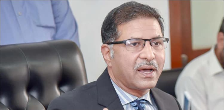 Govt to transfer power before Aug 14, says Zafar