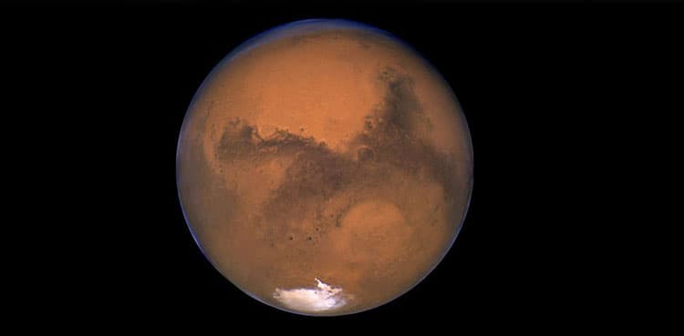 Liquid water lake discovered on Mars