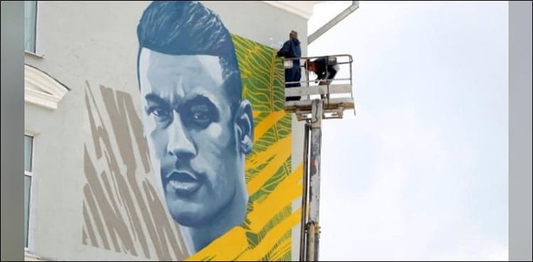 Neymar joins Messi and Ronaldo in Kazan mural club
