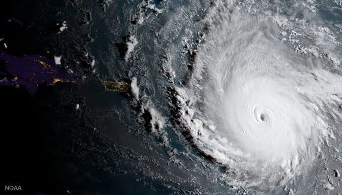 Hurricane gathers force as it heads toward Hawaii and volcano