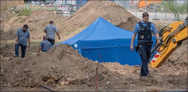 1,800 evacuated as France defuses British WWII bomb