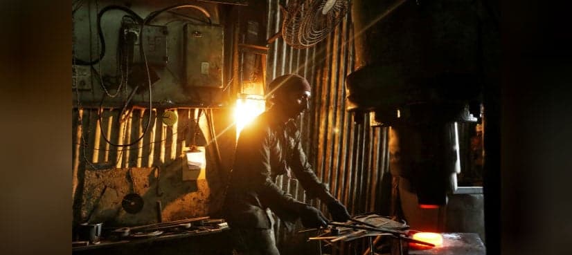 India's April jobless rate rises to 7.6 percent: CMIE