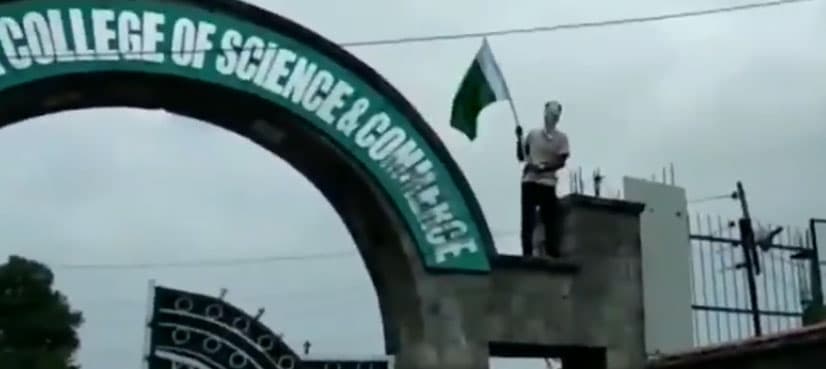 Kashmir youth raise Pakistan flag in Srinagar's Islamia college