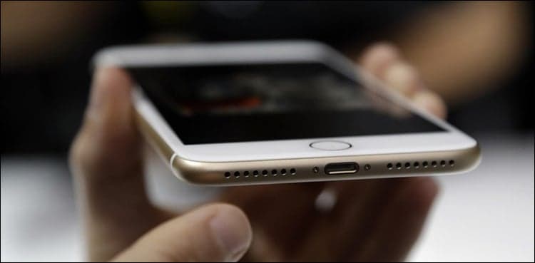 Apple supplier's revenue hammered by coronavirus fallout