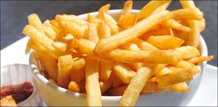Britain to restrict promotion of unhealthy food