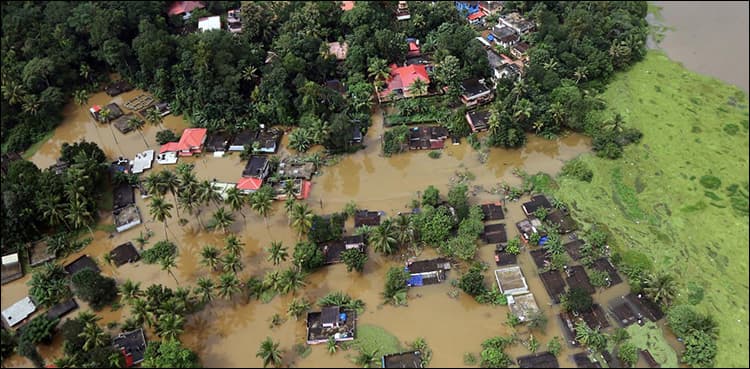 India's flood-hit Kerala faces huge clean-up, fear of disease