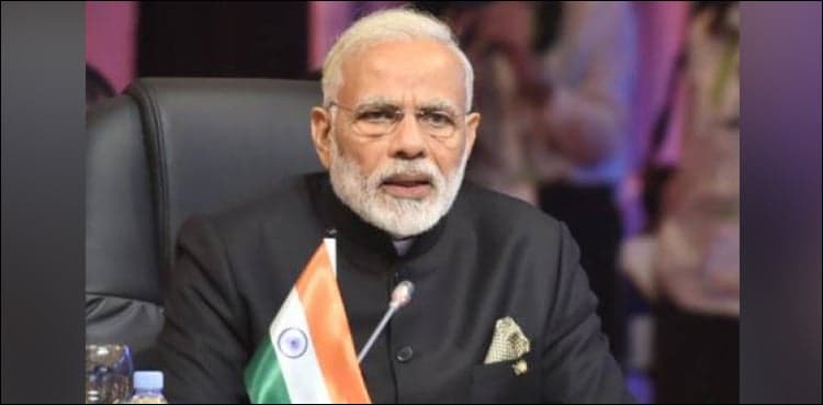 Modi's popularity at all-time low; Rahul Gandhi closing in: poll